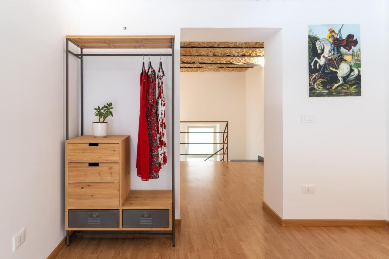 Antico Mercato Di Ortigia Lovely Apartment シラクーサ エクステリア 写真