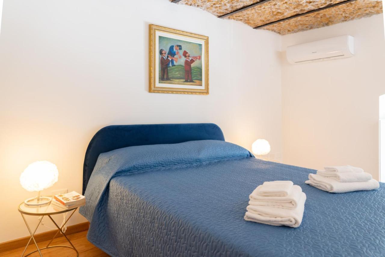 Antico Mercato Di Ortigia Lovely Apartment シラクーサ エクステリア 写真